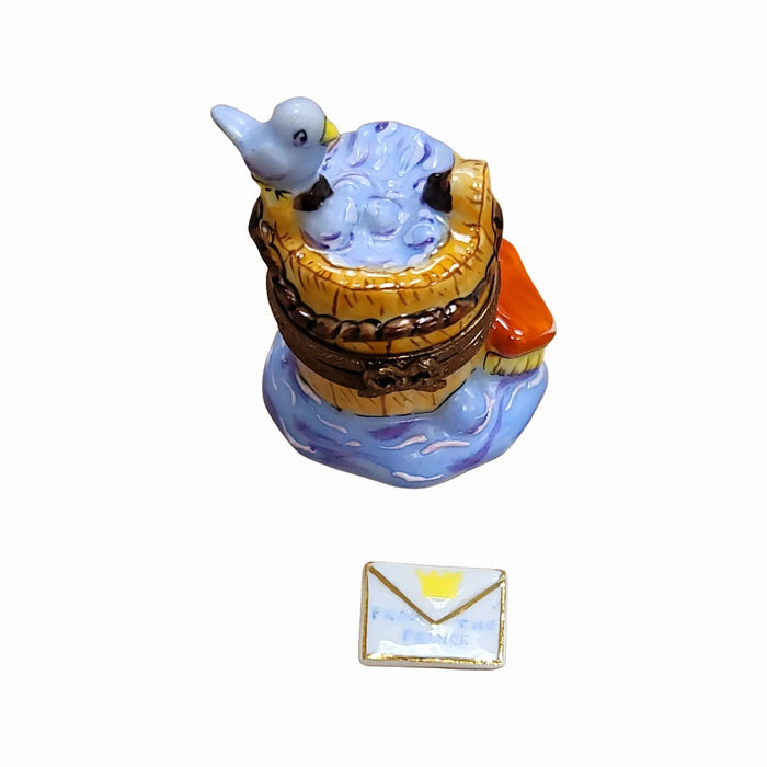Cinderella Wash Bucket porcelain box from Limoges, alternate view