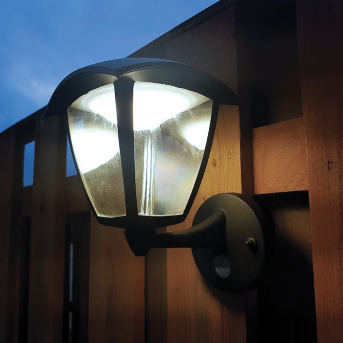 Eterna ALULANTPIR 8W LED Aluminium Lantern with 110° PIR