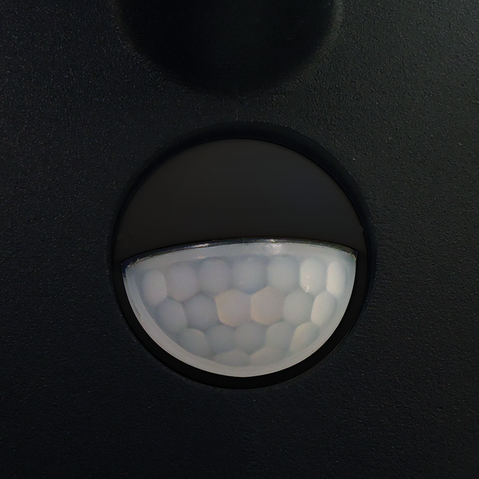 Eterna ALULANTPIR 8W LED Aluminium Lantern with 110° PIR