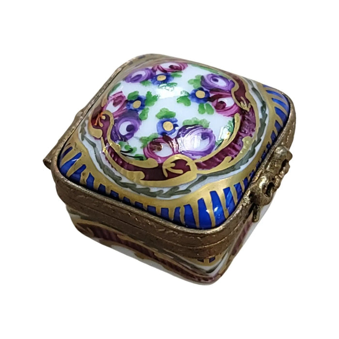 Another view of the Sevre Roses Pill Limoges trinket box
